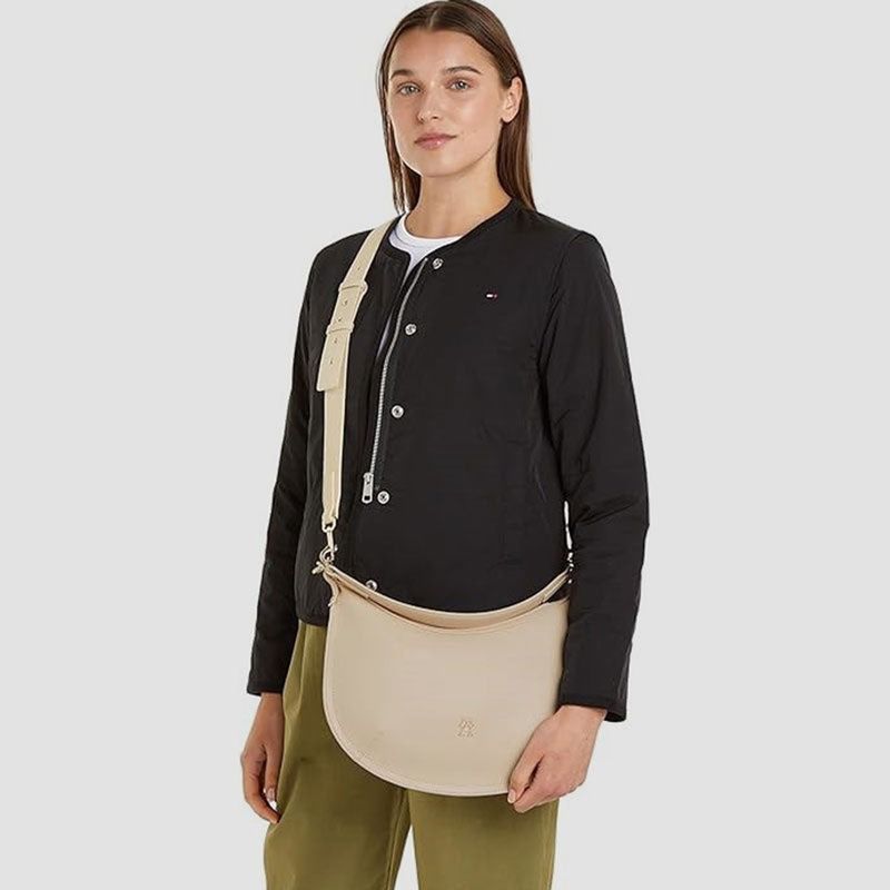 104722729-Cartera-satchel-Tommy-Hilfiger-color-beige-para-mujer