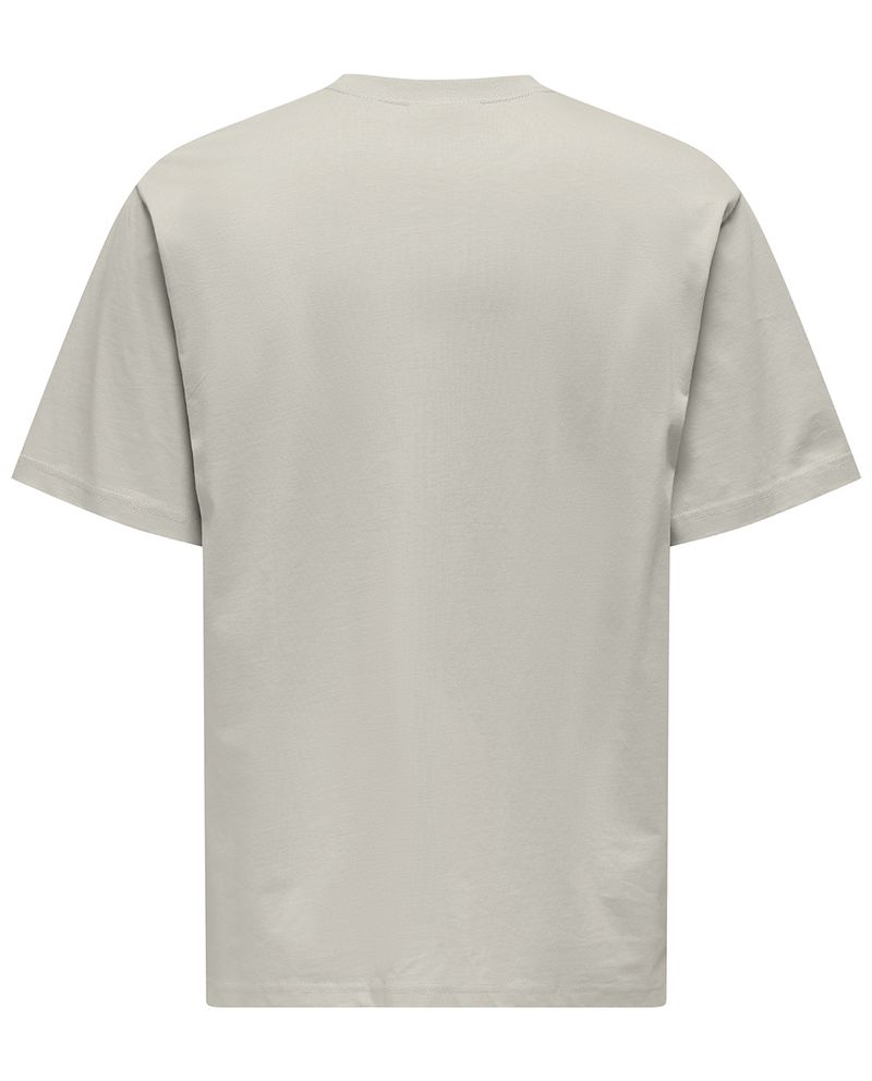 104776217-Camiseta-Only-and-Sons-relaxed-fit-gris-claro-con-estampado--Curated-Staples--para-hombre