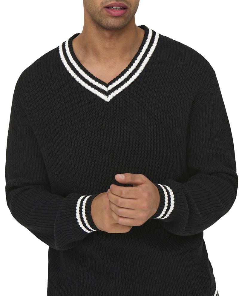 104776223-Sueter-Only-and-Sons-regular-fit-negro-acanalado-para-hombre