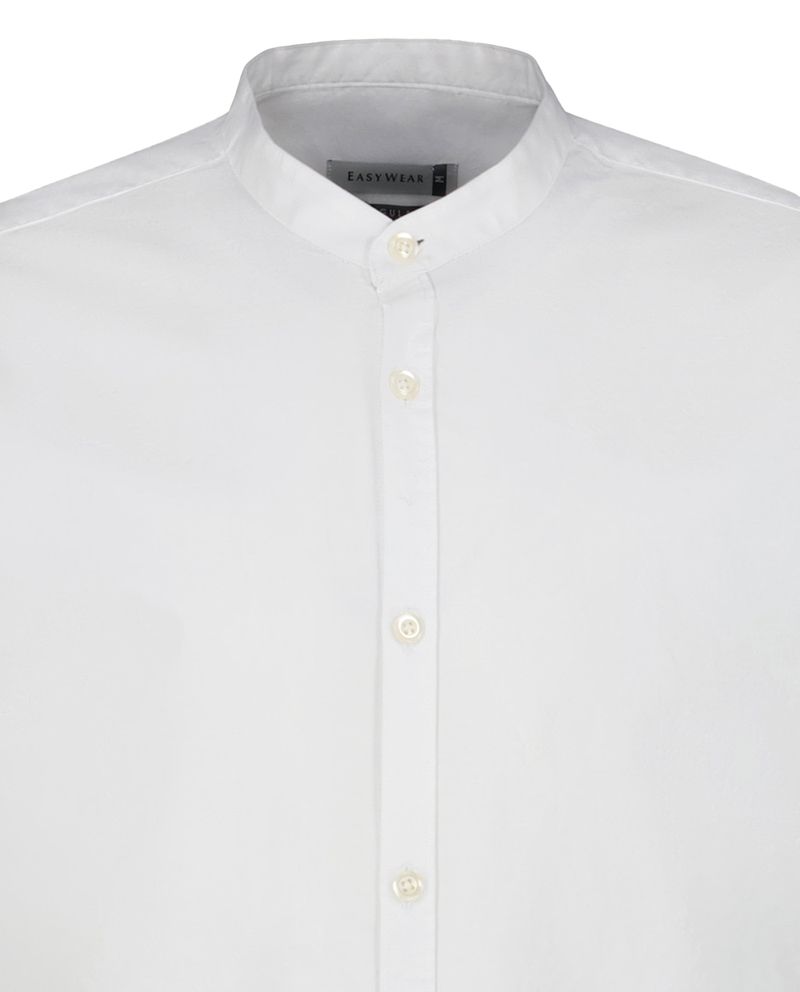104768738-Camisa-oxford-regular-fit-Easy-Wear-blanca-solida-para-hombre