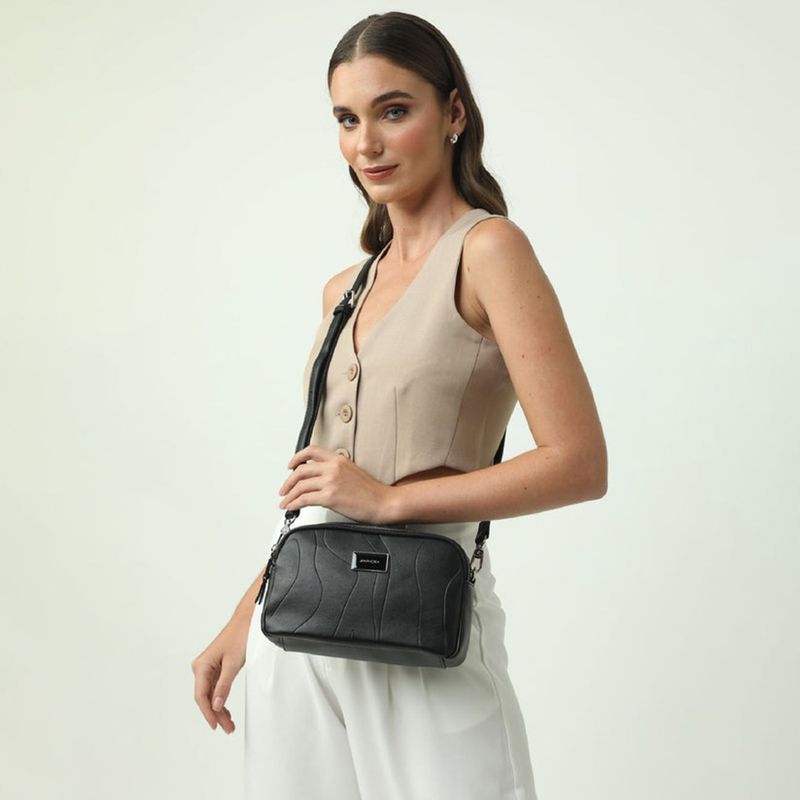 104742061-Cartera-crossbody-Amphora-color-negro-para-mujer