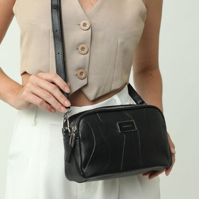 104742061-Cartera-crossbody-Amphora-color-negro-para-mujer