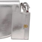 104722719-Cartera-crossbody-Tommy-Hilfiger-color-plateado-para-mujer