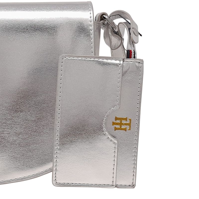 104722719-Cartera-crossbody-Tommy-Hilfiger-color-plateado-para-mujer