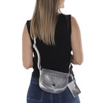 104722719-Cartera-crossbody-Tommy-Hilfiger-color-plateado-para-mujer