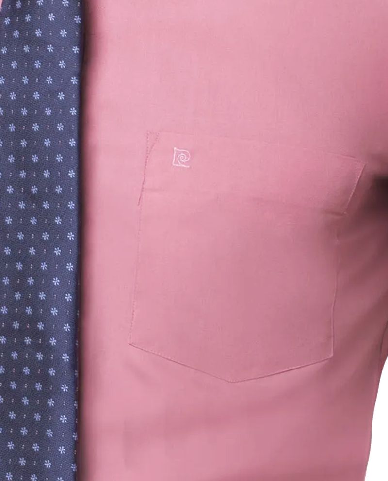 104770300-Camisa-formal-slim-fit-Pierre-Cardin-rosada-solida-para-hombre