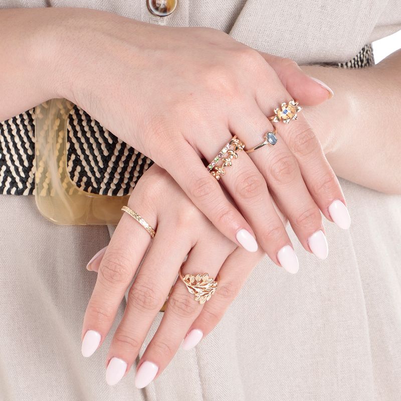 104676583-Set-de-6-anillos-dorados-para-mujer