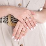 104676586-Set-de-6-anillos-dorados-para-mujer