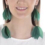104676519-Aretes-largos-de-plumas-verdes-para-mujer