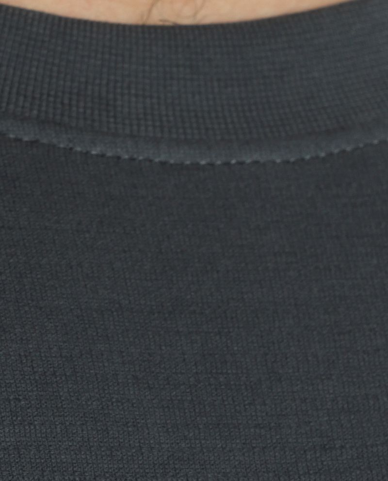 104700189-Camiseta-oversize-fit-Denim---Flower-gris-con-textura-para-hombre