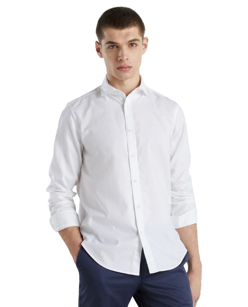 104768828-Camisa-oxford-Easy-Wear-regular-fit-blanca-solida-para-hombre