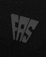 104741118-Sueter-fas-lifestyle