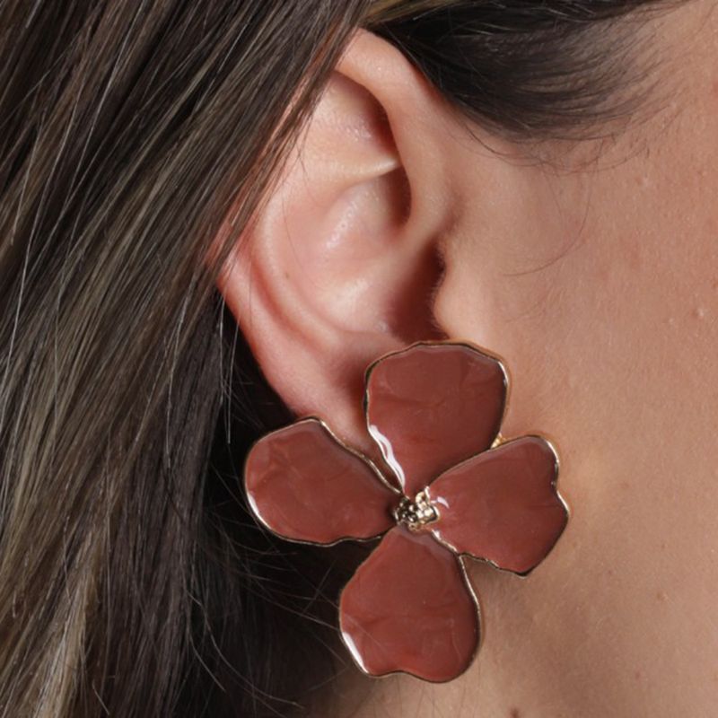104676502-Aretes-de-flor-color-rojo-para-mujer