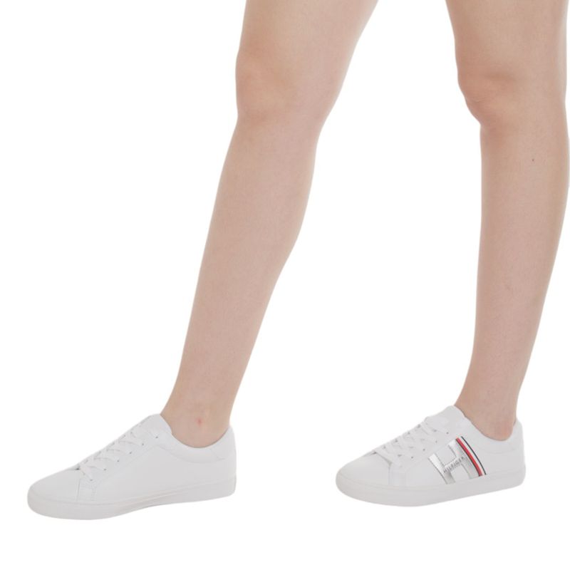 104692281-Zapato-casual-Tommy-Hilfiger-color-blanco-para-mujer