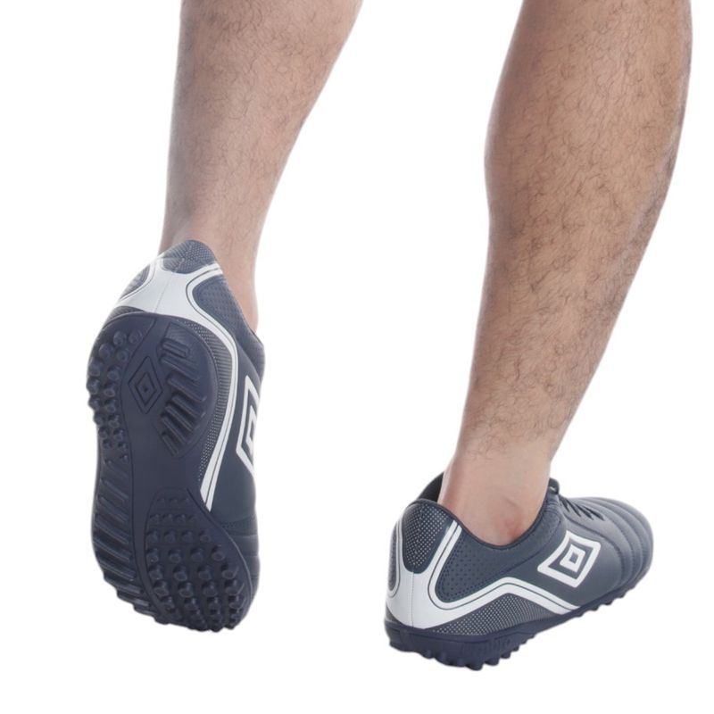 104731091-Zapatilla-deportiva-Umbro-Classico-XII-LT-TF-navy-blanco-para-hombre