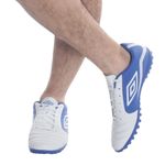 104731098-Zapatilla-deportiva-Umbro-Classico-XII-LT-TF-blanco-azul-para-hombre