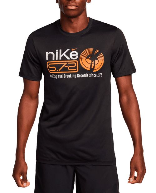 Camiseta deportiva Nike negra estampada para hombre