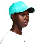 104759378-Gorra-deportiva-Nike-turquesa-para-mujer