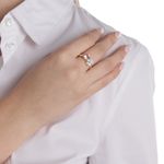 104435219-Anillo-de-dos-piedras-dorado-para-mujer