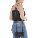 104758861-Billetera-zip-around-Nautica-color-negro-para-mujer