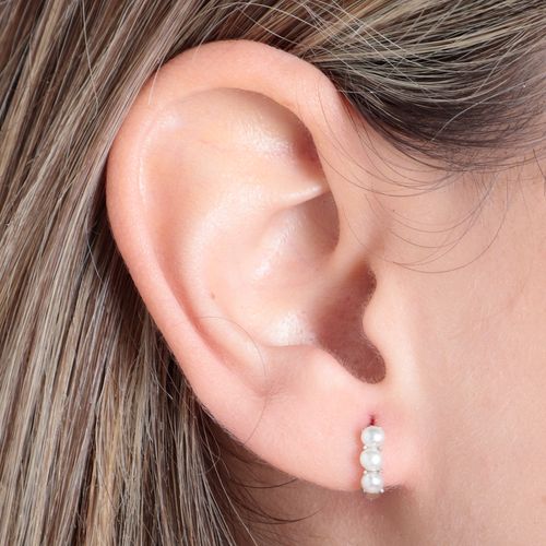 Aretes hoops de plata con perlas para mujer