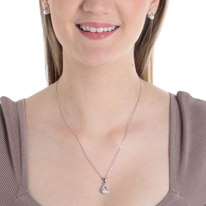 104671090-Set-de-aretes-y-cadena-con-dije-de-plata-para-mujer