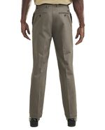 104772507-Pantalon-Dockers®-Signature-Stain-Defender-straight-fit-khaki-solido-para-hombre