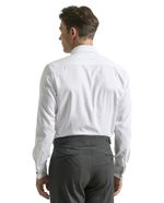 104784510-Camisa-de-vestir-slim-fit-Puro-Ego-blanca-solida-para-hombre
