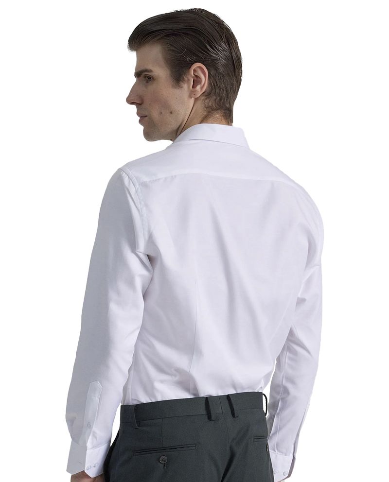 104784514-Camisa-de-vestir-slim-fit-Puro-Ego-blanca-solida-para-hombre