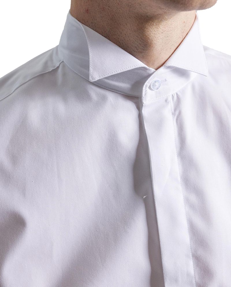 104784523-Camisa-de-vestir-slim-fit-Puro-Ego-blanca-solida-para-hombre