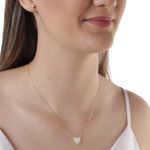 104708947-Set-de-aretes-y-cadena-doble-con-dije-de-plata-en-baño-de-oro-para-mujer