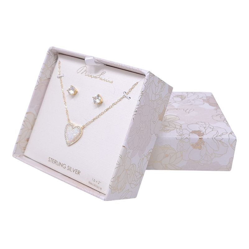 104708947-Set-de-aretes-y-cadena-doble-con-dije-de-plata-en-baño-de-oro-para-mujer