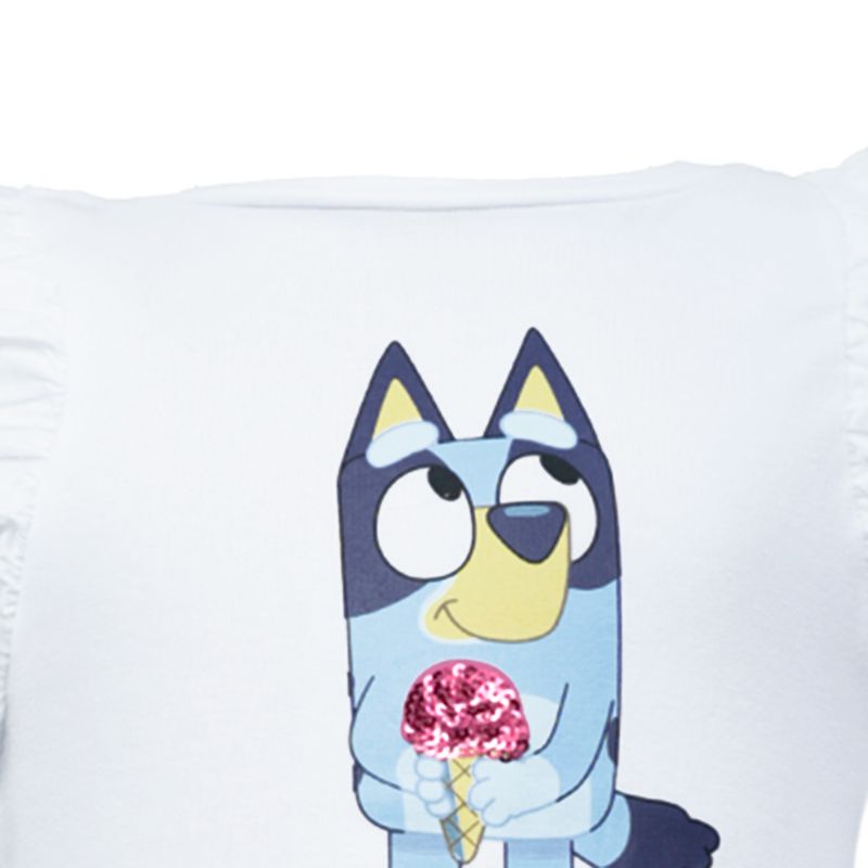 104700892-Blusa-blanca-con-estampado-de-bluey-para-niña