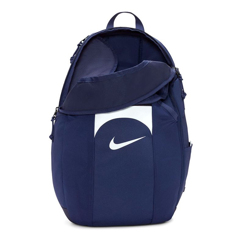 104795289-Mochila-deportiva-Nike-azul-navy-