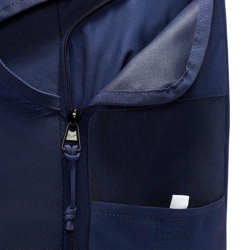 104795289-Mochila-deportiva-Nike-azul-navy-