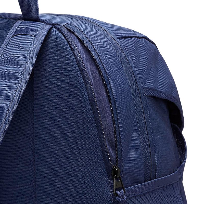104795289-Mochila-deportiva-Nike-azul-navy-