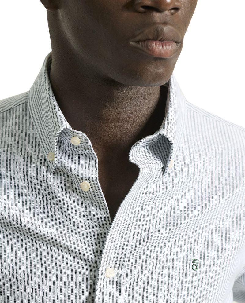 104782626-3-Camisa-oxford-PuroEGO-custom-fit-verde-rayada-para-hombre