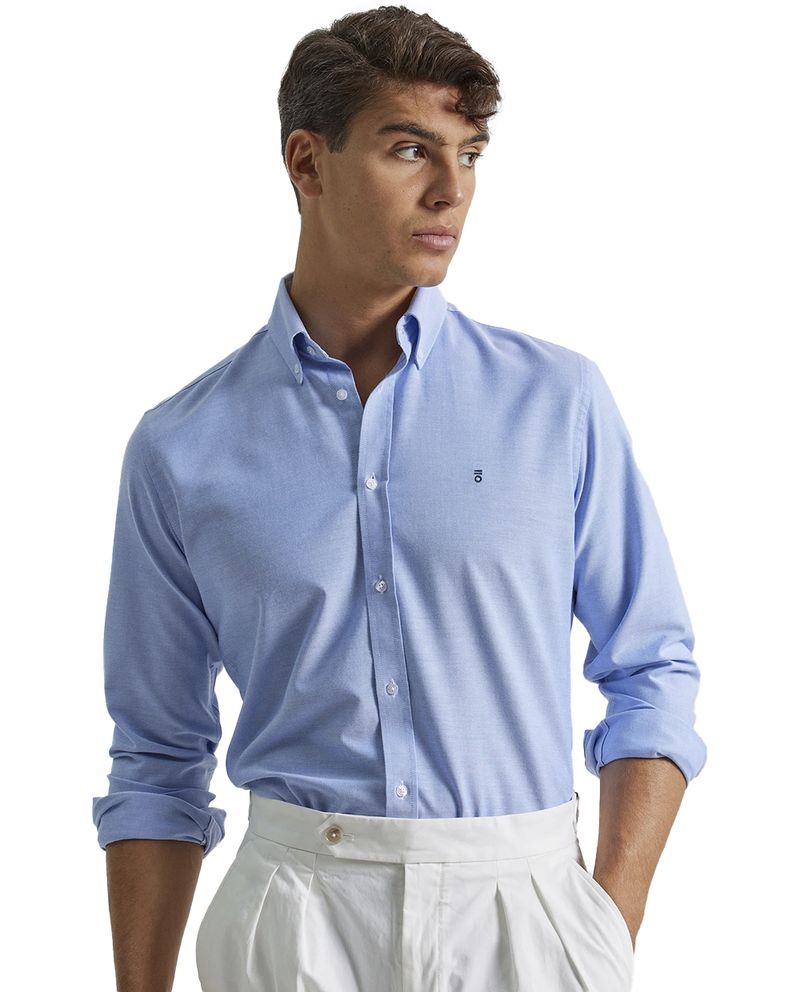 104782668-1-Camisa-oxford-PuroEGO-custom-fit-celeste-solida-para-hombre