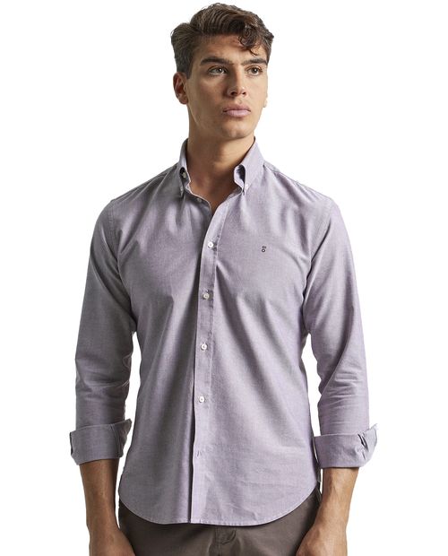 Camisa Oxford PuroEGO Custom Fit en color lila liso para hombre
