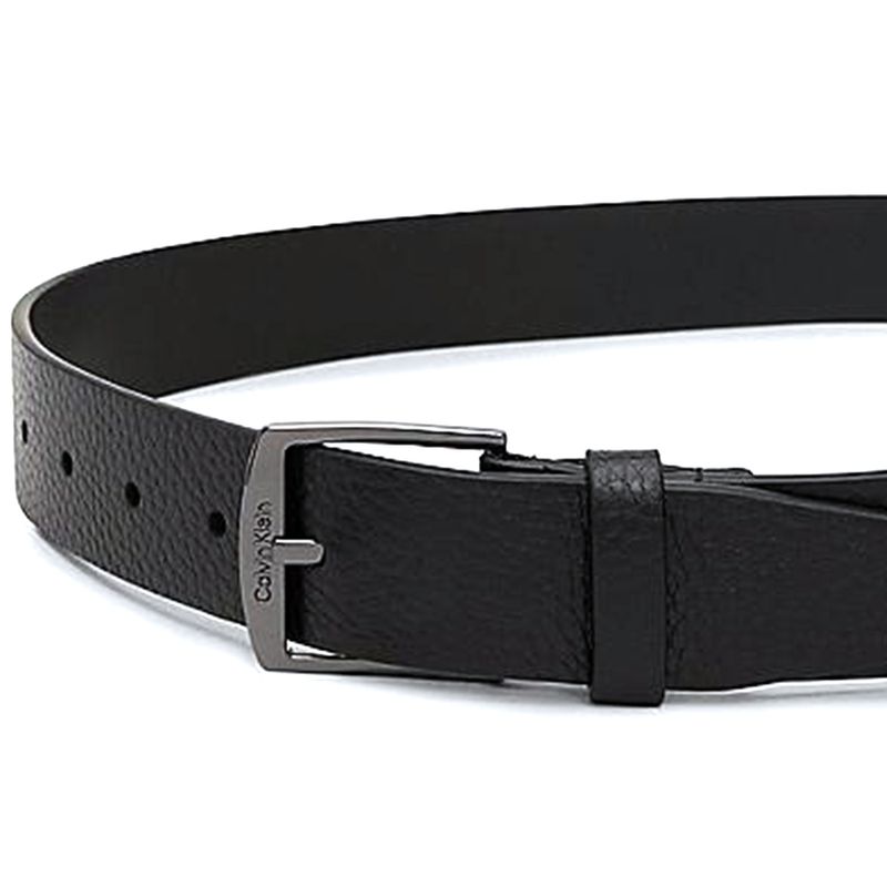 104778369-Cinturon-casual-Calvin-Klein-negro-con-textura-para-hombre