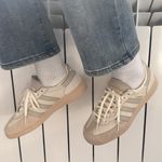 104799186-Zapato-Adidas-Originals-Handball-Spezial-casual-beige-para-mujer