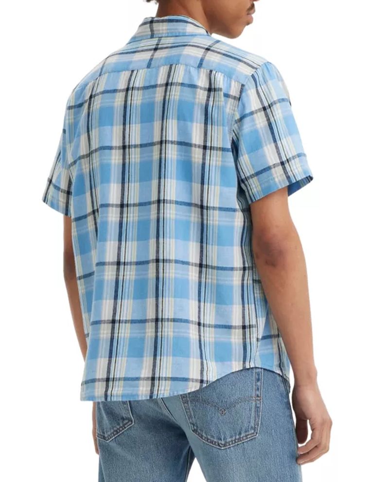 104791109-Camisa-casual-Levi-s-regular-fit-celeste-cuadriculada-para-hombre