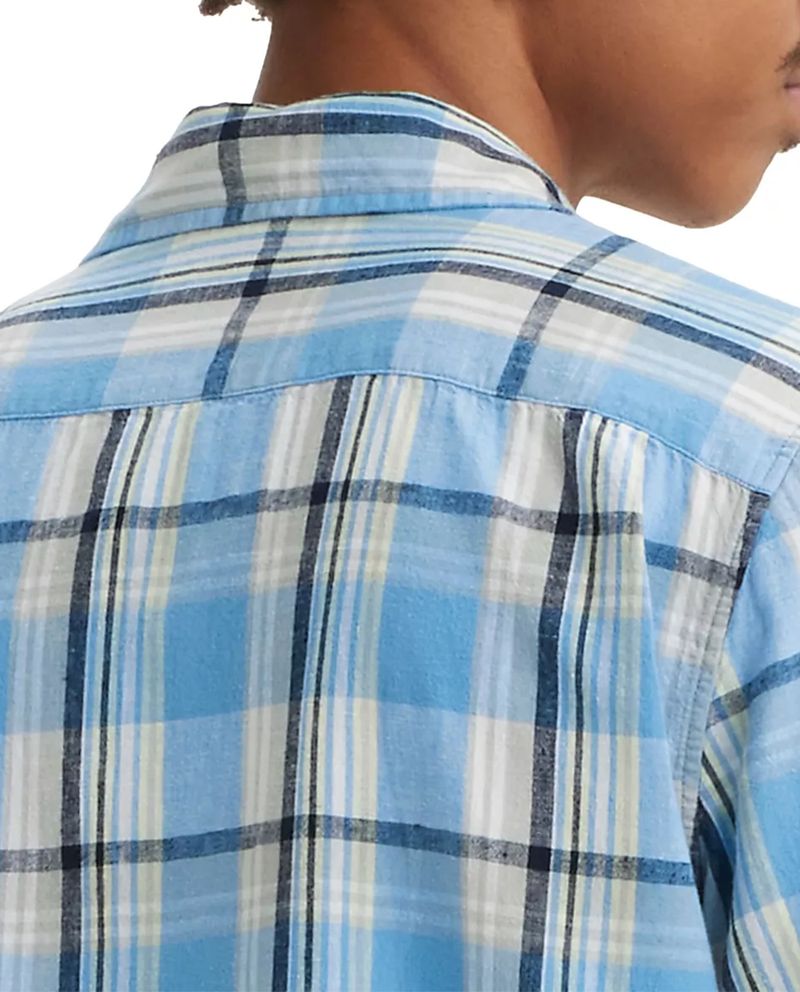 104791109-Camisa-casual-Levi-s-regular-fit-celeste-cuadriculada-para-hombre