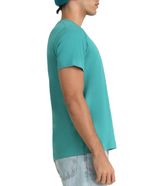 104791143-Camiseta-Levi-s-regular-fit-verde-estampada-para-hombre