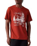 104791161-Camiseta-Levi-s-relaxed-fit-roja-con-estampado-de-pinos-para-hombre