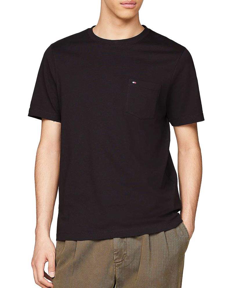 104794011-Camiseta-Tommy-Hilfiger-regular-fit-negra-solida-para-hombre