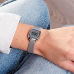 104797919-Reloj-Casio-digital-de-acero-plateado-para-mujer