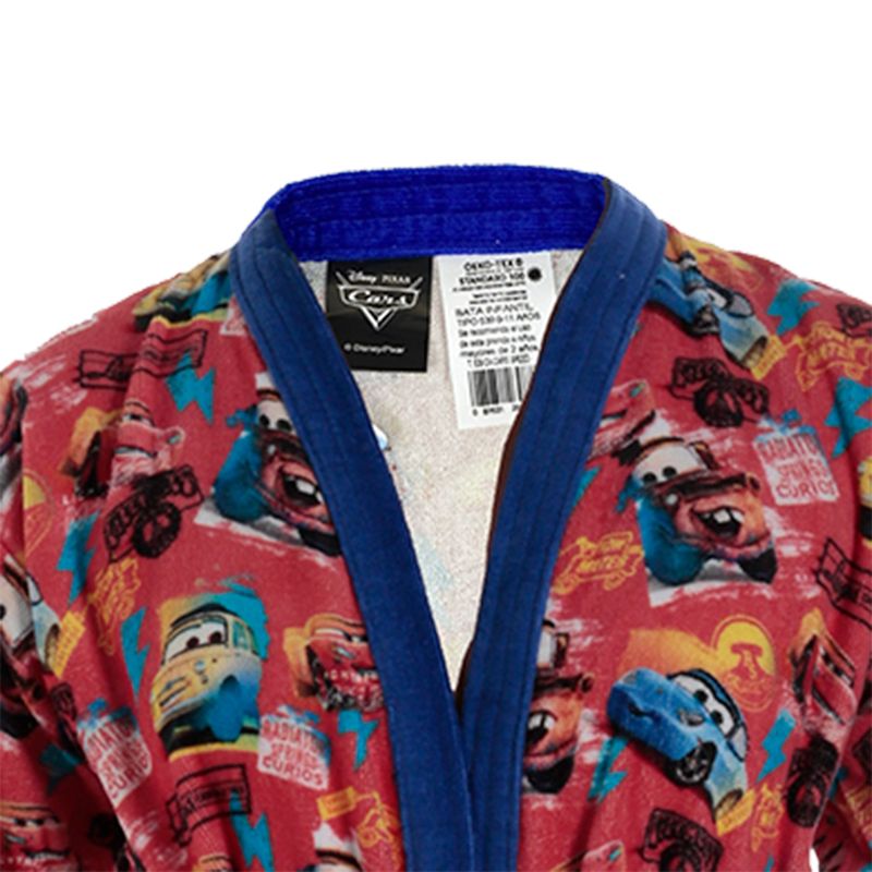 104736893-Bata-de-baño-roja-con-estampado-de-cars-para-niño