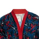 104736896-Bata-de-baño-azul-con-estampado-de-spider-man-para-niño