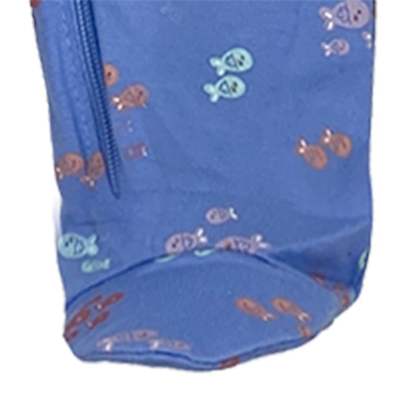 104732118-Pijama-azul-con-estampado-para-bebe-niño